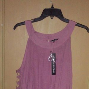 (NWT) Unique Spectrum  cold shoulder top (SOLD)